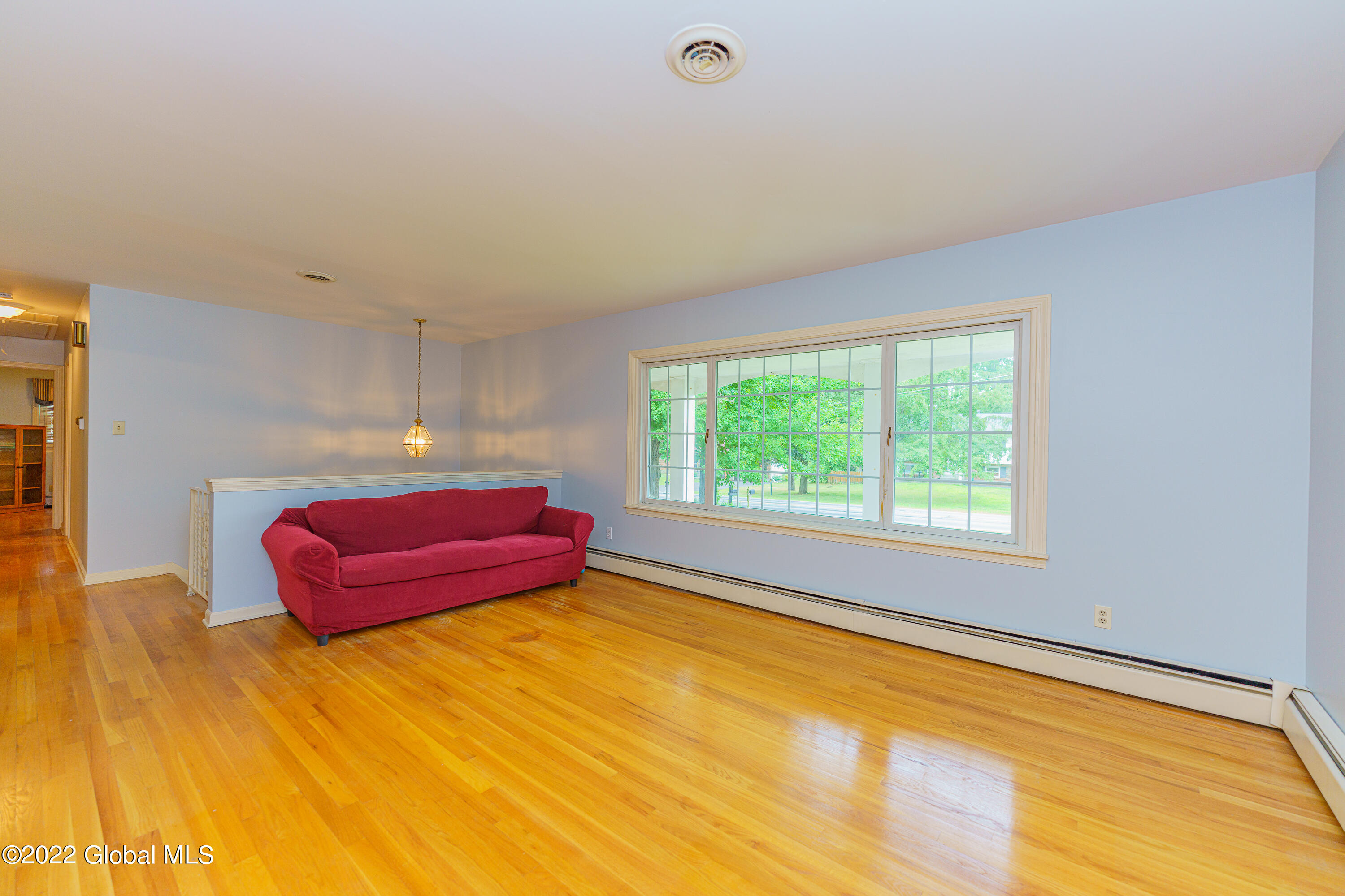 3166 Lone Pine Road Schenectady, NY 12303 - Photo 6 of 28 2 Livingroom 1