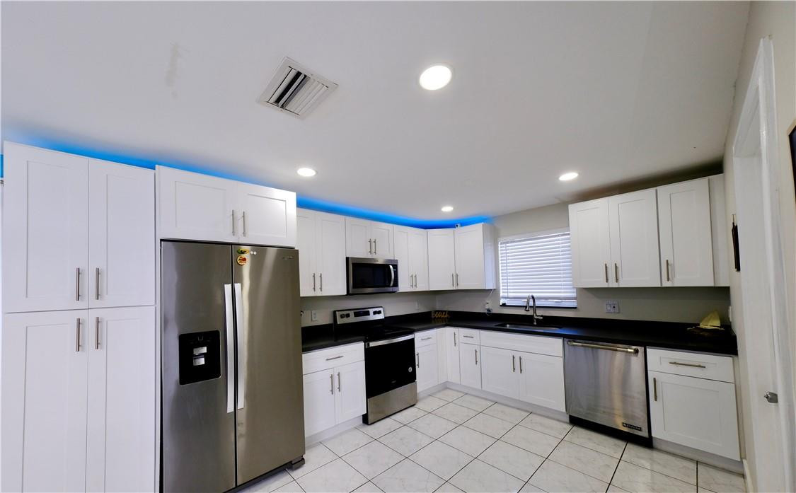 10670 Ember Street Boca Raton, FL 33428 - Photo 17 of 32 Photo 17