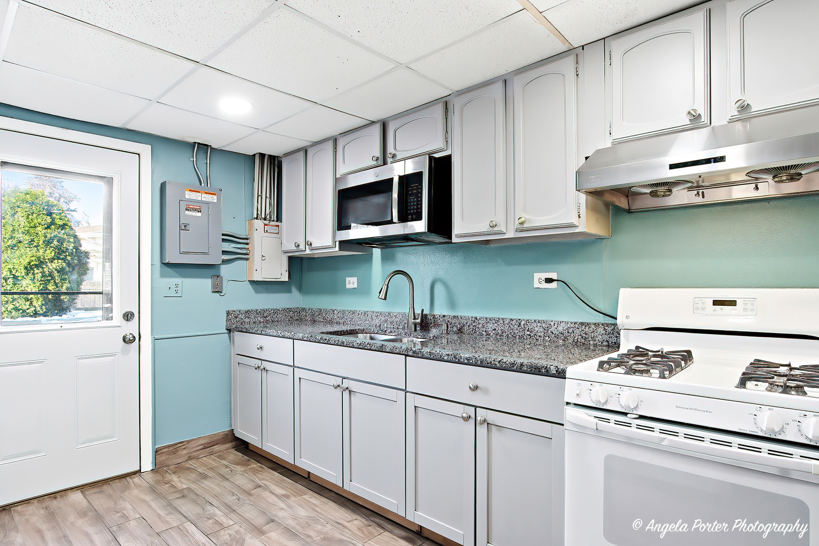 818 Rumple Lane Addison, IL 60101 - Photo 24 of 37