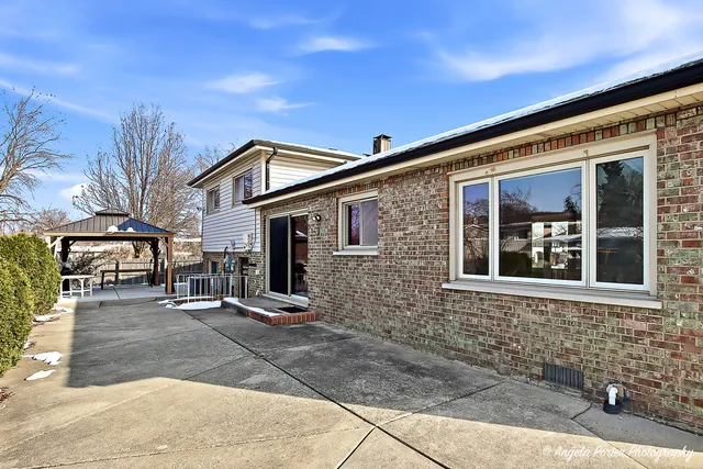 $525,000 | 818 Rumple Lane, Addison, IL 60101