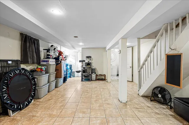 a view of a storage & utility room