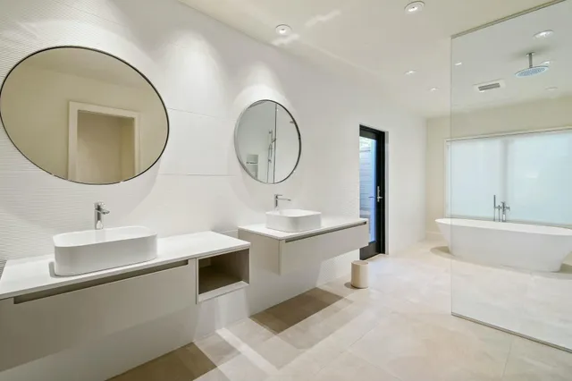 $5,550,000 | 170 Beacon Lane, Jupiter Inlet Colony, FL 33469