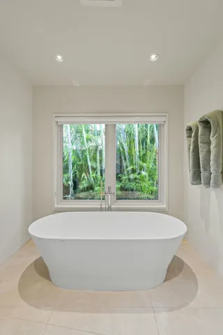 $5,550,000 | 170 Beacon Lane, Jupiter Inlet Colony, FL 33469