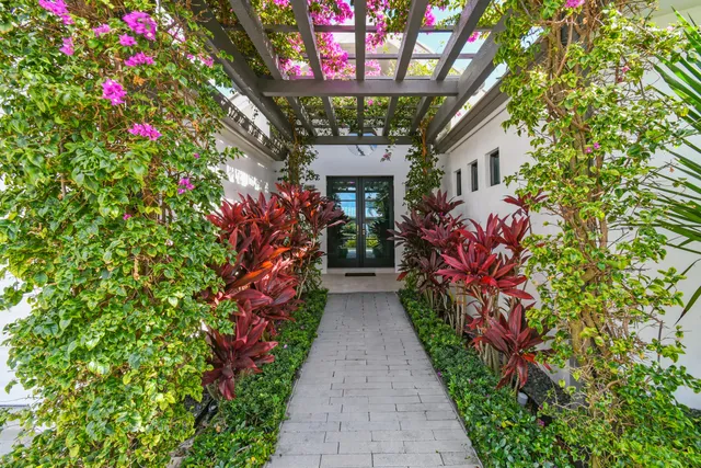 $5,550,000 | 170 Beacon Lane, Jupiter Inlet Colony, FL 33469