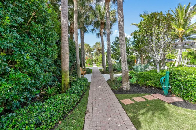 $5,550,000 | 170 Beacon Lane, Jupiter Inlet Colony, FL 33469