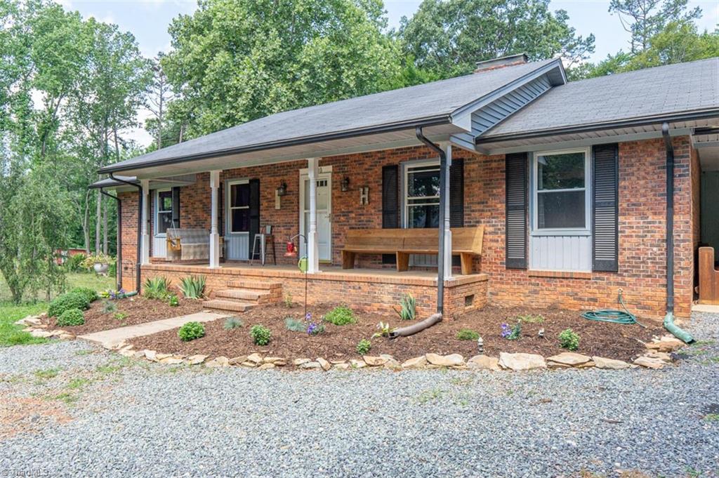 4990 Ridge Road Seagrove, NC 27341 - Photo 2 of 33 Gallery Image 2