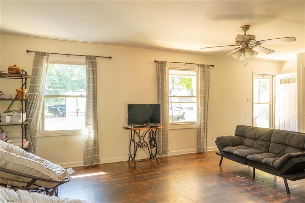 4990 Ridge Road Seagrove, NC 27341 - Photo 5 of 33 Gallery Image 5