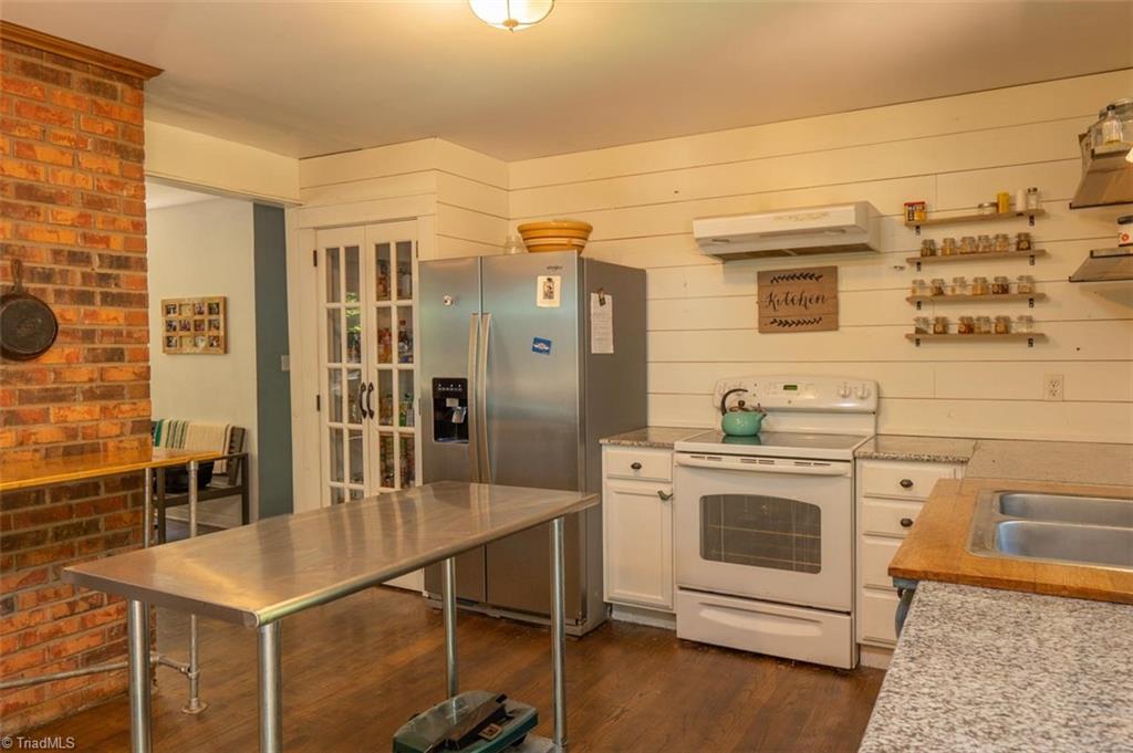 4990 Ridge Road Seagrove, NC 27341 - Photo 7 of 33 Gallery Image 7