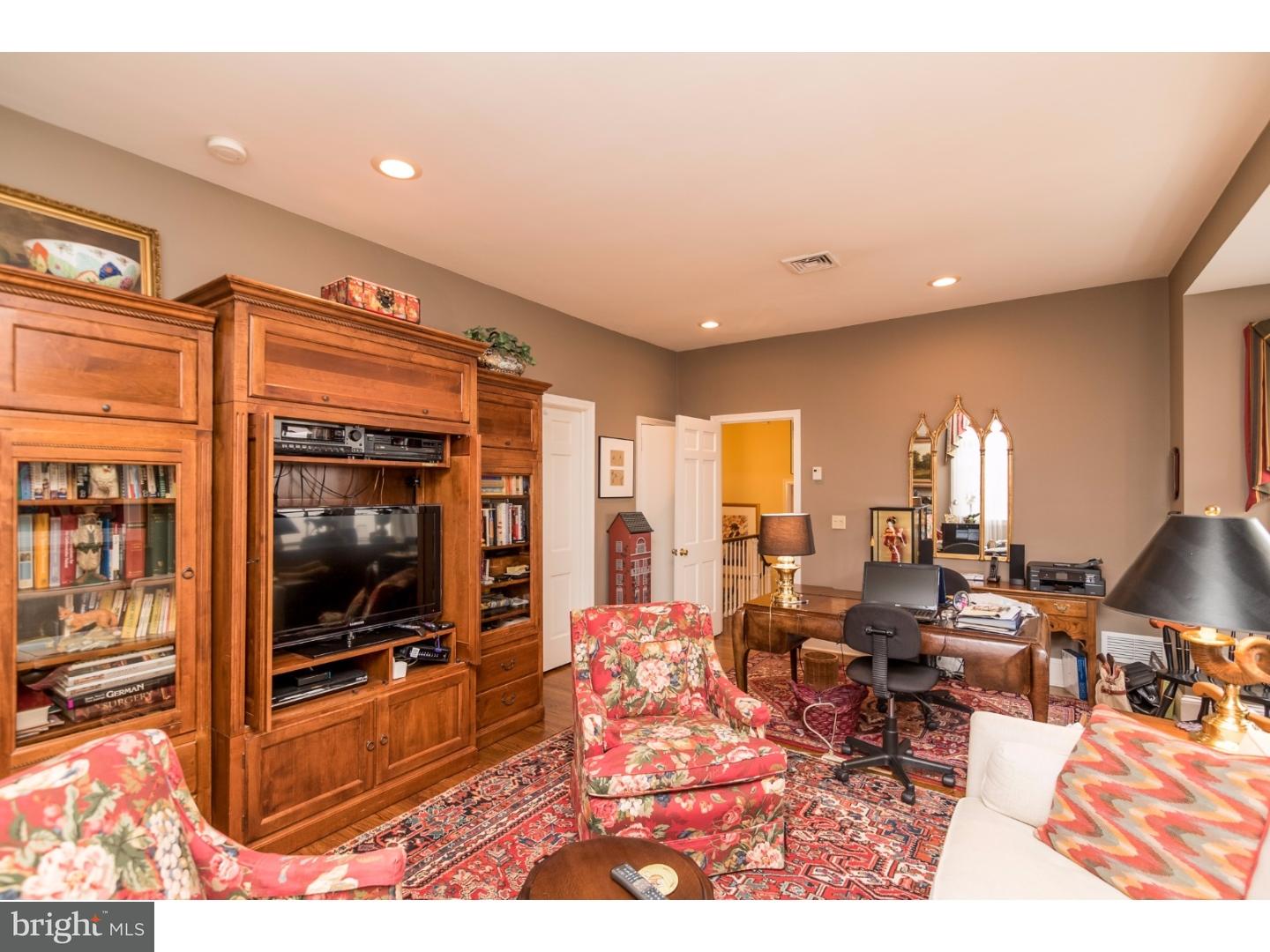 116 Pine Street Philadelphia, PA 19147 - Photo 13 of 21