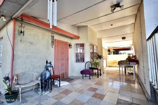 $200,000 | 109 5th Street Southeast, Fabens, TX 79838