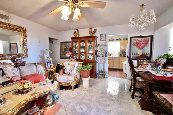 $200,000 | 109 5th Street Southeast, Fabens, TX 79838