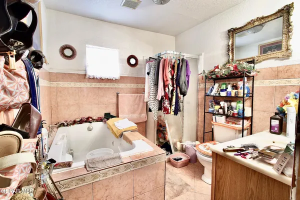 $200,000 | 109 5th Street Southeast, Fabens, TX 79838