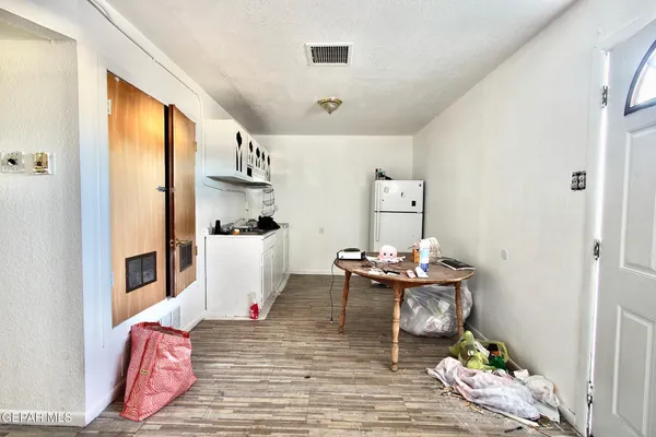 $200,000 | 109 5th Street Southeast, Fabens, TX 79838