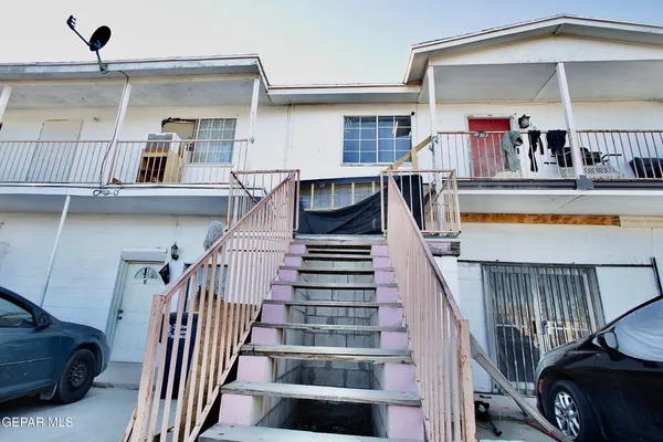 $200,000 | 109 5th Street Southeast, Fabens, TX 79838