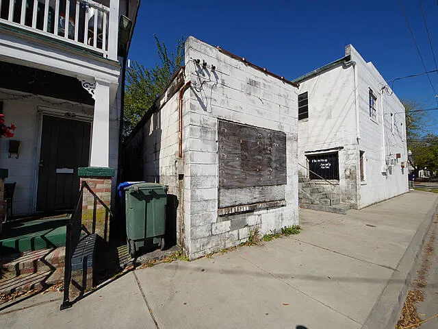 $200,000 | 165 President Street, Charleston, SC 29403