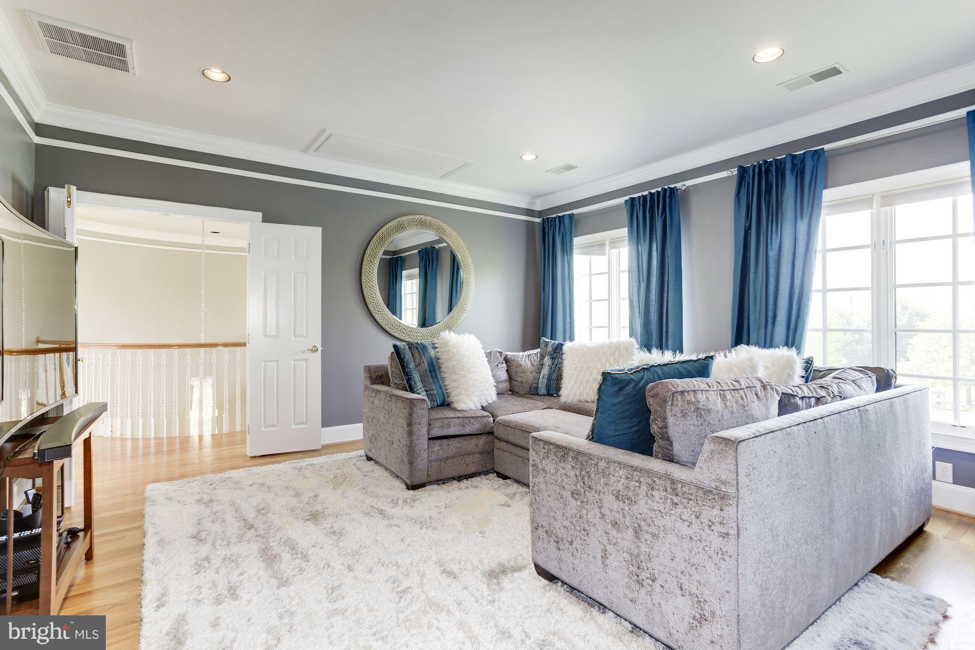 10725 Ardnave Place Potomac, MD 20854 - Photo 16 of 30 Bedroom (Master) Sitting Room