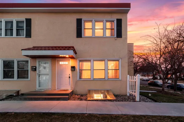 $235,000 | 2043 Montreal Avenue, St. Paul, MN 55116