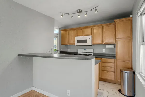 $235,000 | 2043 Montreal Avenue, St. Paul, MN 55116