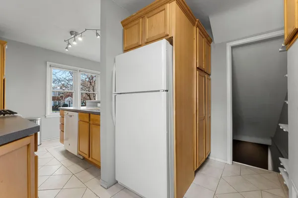 $235,000 | 2043 Montreal Avenue, St. Paul, MN 55116