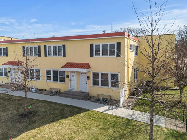 $235,000 | 2043 Montreal Avenue, St. Paul, MN 55116