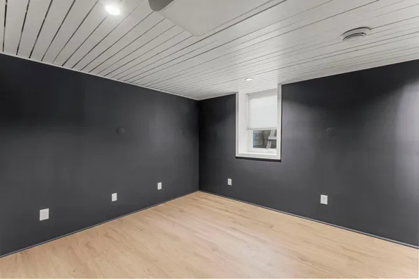 $235,000 | 2043 Montreal Avenue, St. Paul, MN 55116