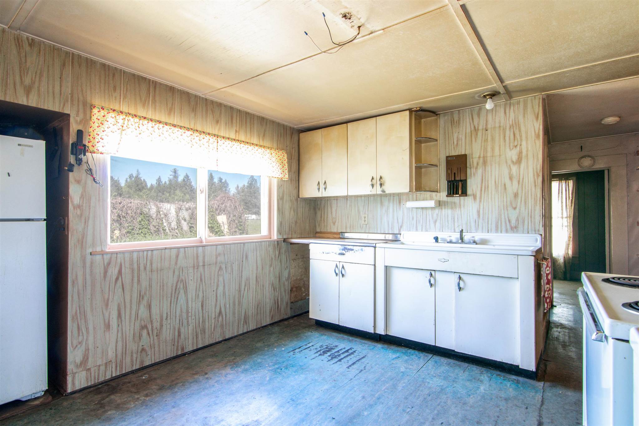 4436 Williams Valley Road Clayton, WA 99110 - Photo 7 of 35
