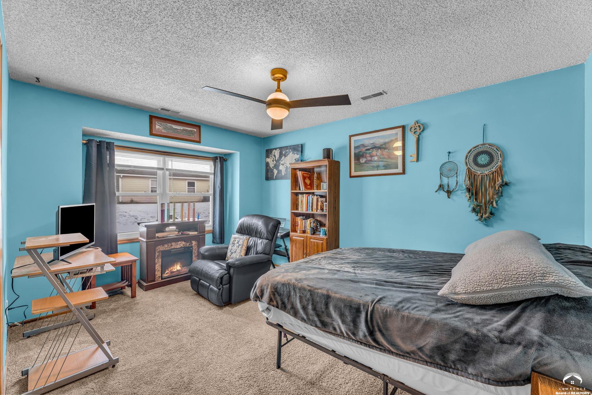 3808 Pinnacle Circle Lawrence, KS 66049 - Photo 15 of 27