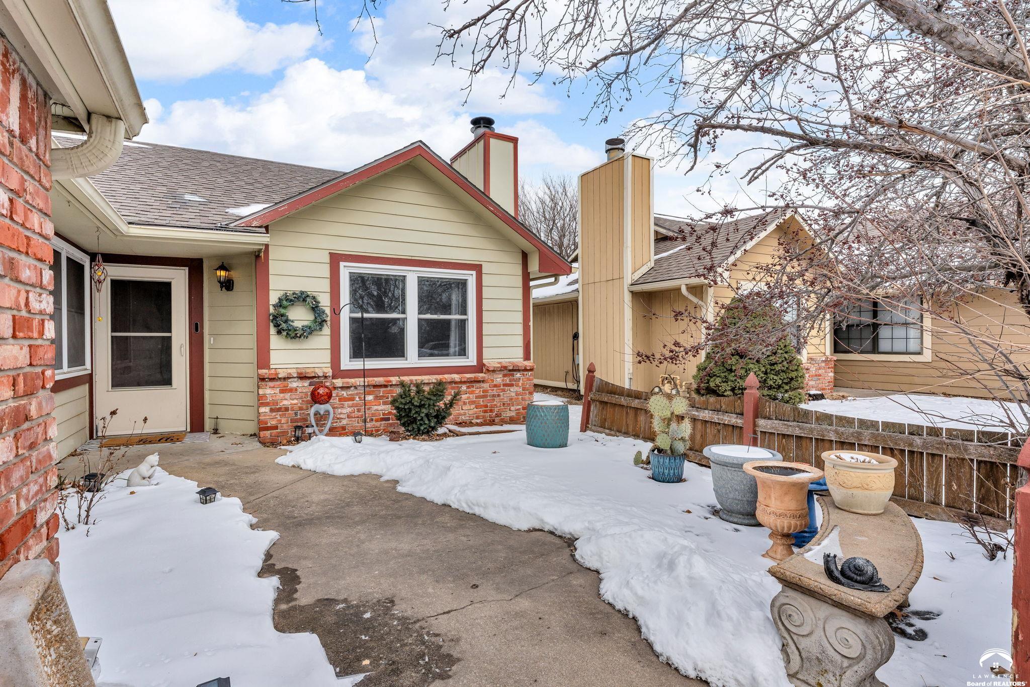 3808 Pinnacle Circle Lawrence, KS 66049 - Photo 2 of 27