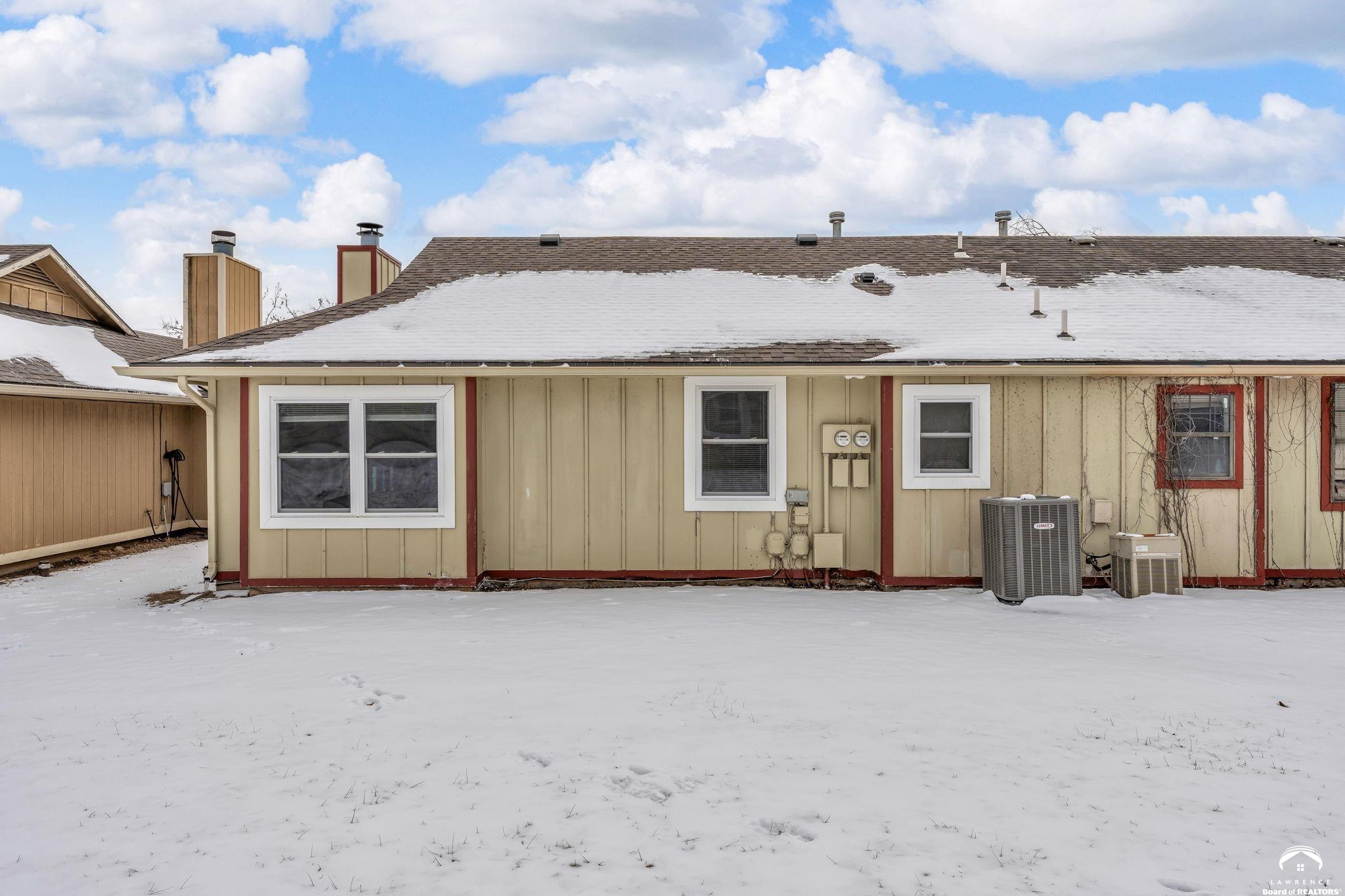 3808 Pinnacle Circle Lawrence, KS 66049 - Photo 23 of 27