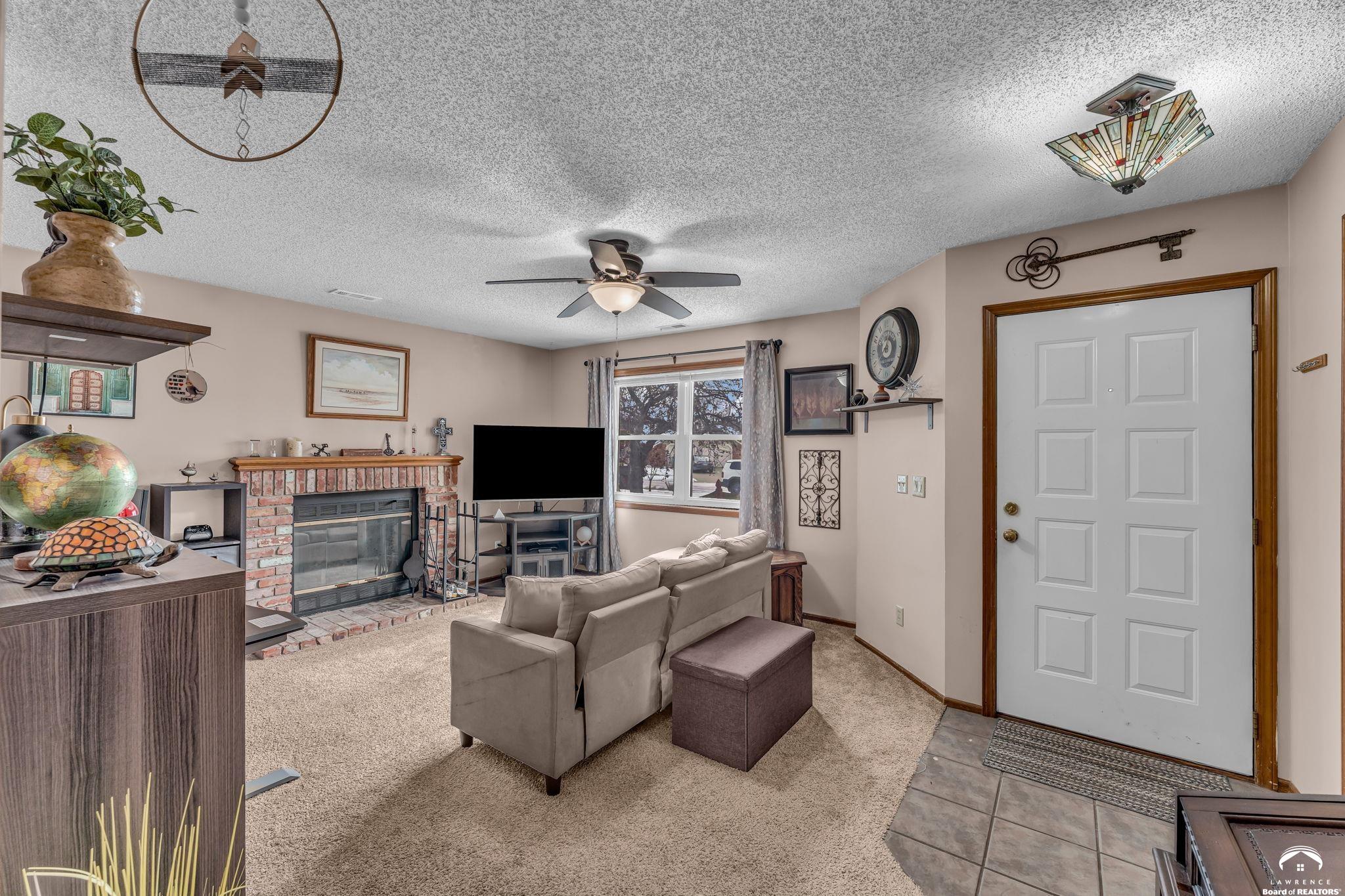 3808 Pinnacle Circle Lawrence, KS 66049 - Photo 8 of 27