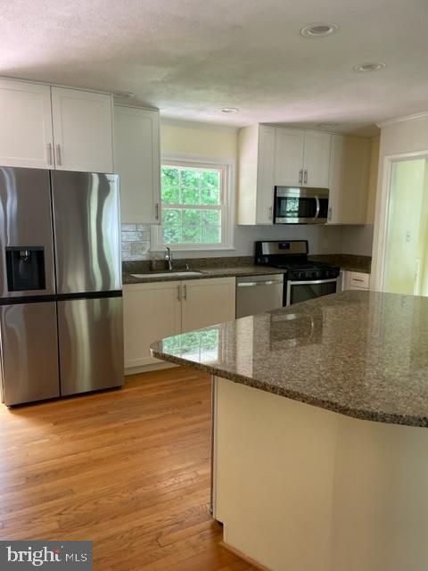 1107 Ware Street Southwest Vienna, VA 22180 - Photo 3 of 12 Gallery Image 3