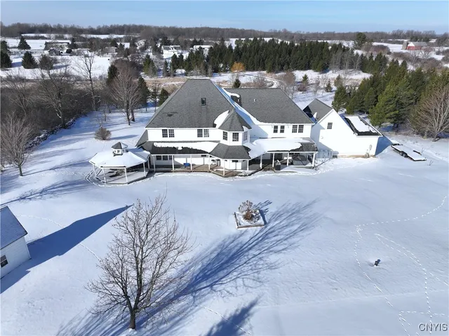 $399,900 | 27090 Perch Lake Road, Pamelia, NY 13601