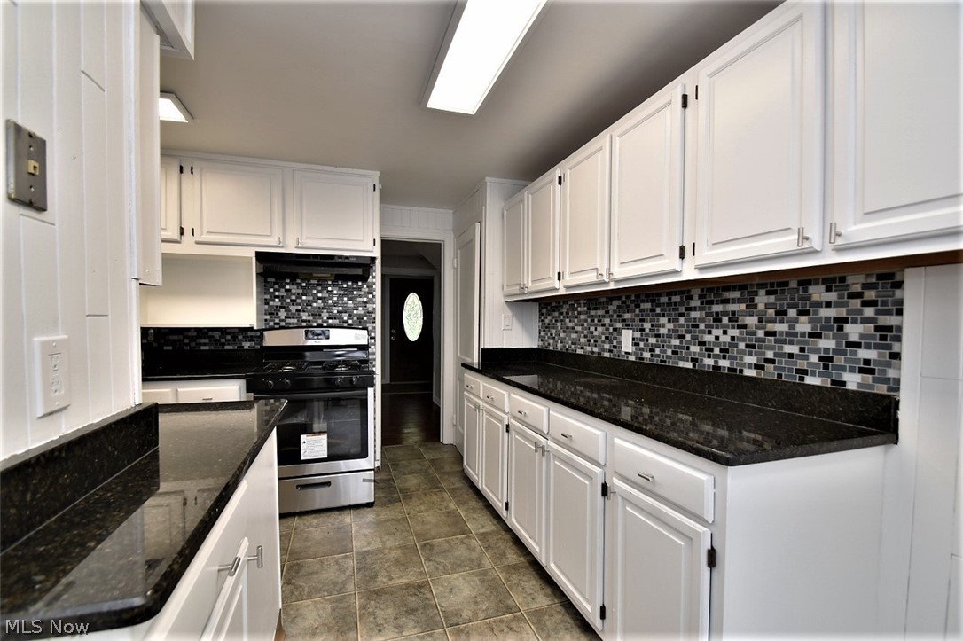 3797 Bainbridge Road Cleveland Heights, OH 44118 - Photo 19 of 35