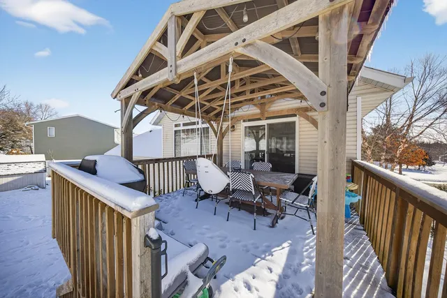 $379,900 | 832 Balsam Court Northeast, Pine Island, MN 55963