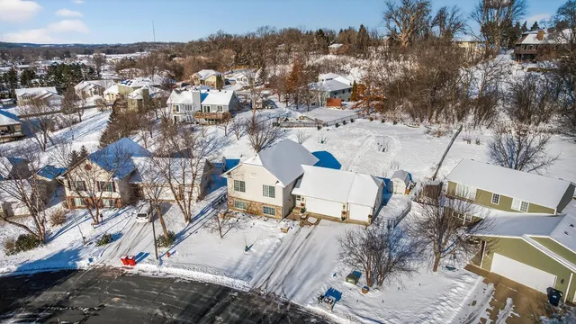 $379,900 | 832 Balsam Court Northeast, Pine Island, MN 55963