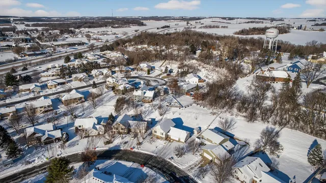 $379,900 | 832 Balsam Court Northeast, Pine Island, MN 55963