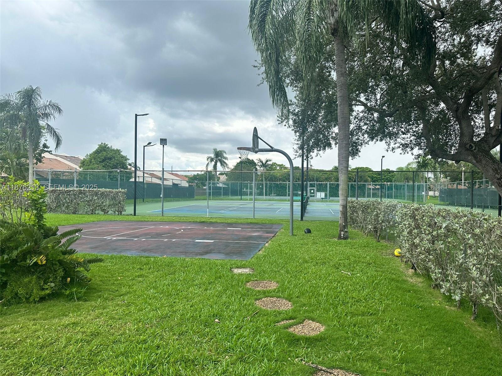 8563 Southwest 115th Court, Unit 8563 Miami, FL 33173 - Photo 5 of 22