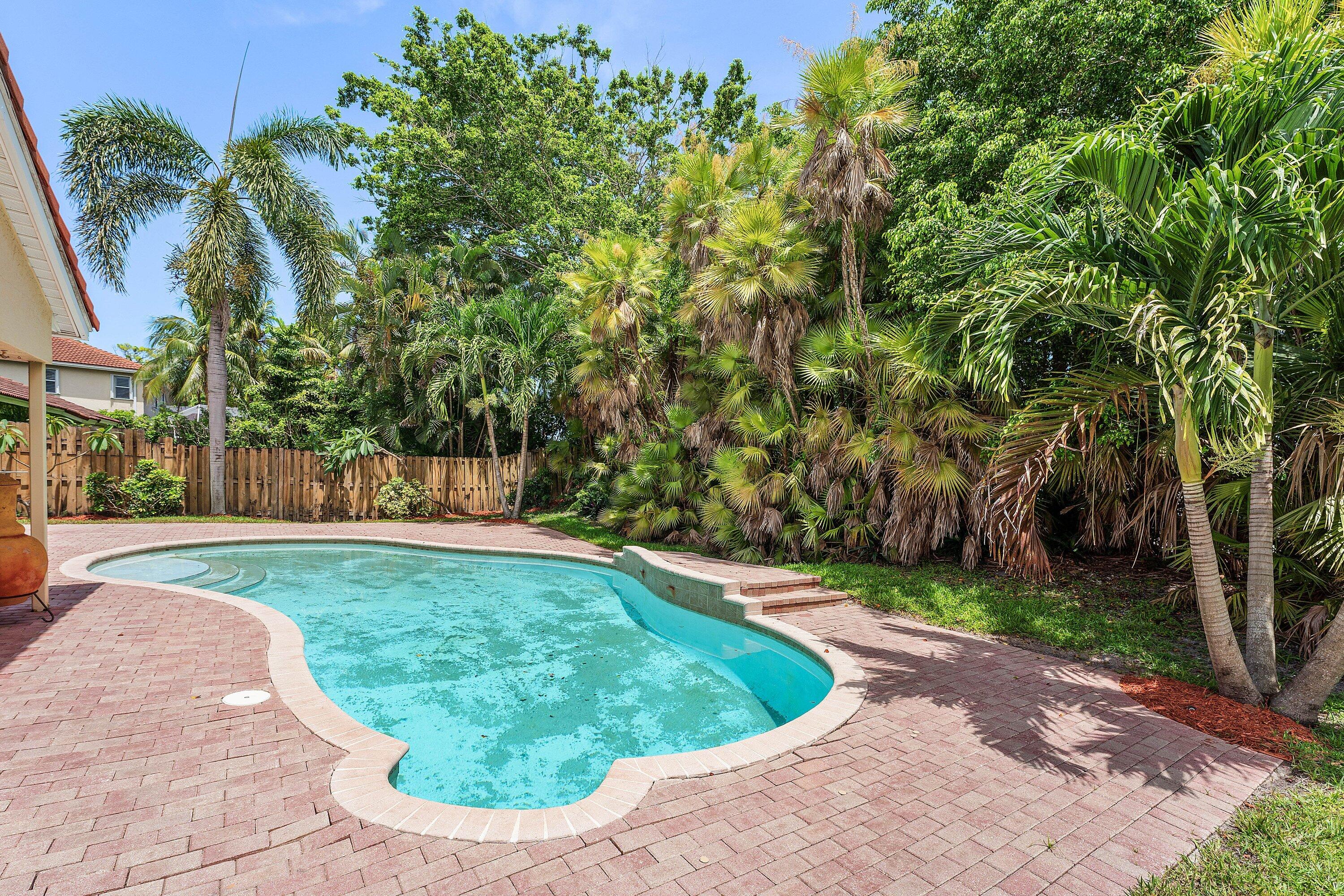 4824 South Lee Road Delray Beach, FL 33445 - Photo 19 of 23 032-4824SouthLeeRoad-DelrayBeach-FL-3344