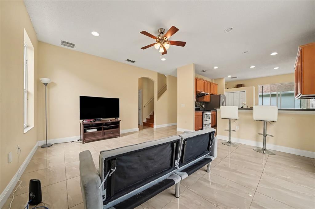909 Devon Creek Road Winter Springs, FL 32708 - Photo 11 of 35 Gallery Image 11