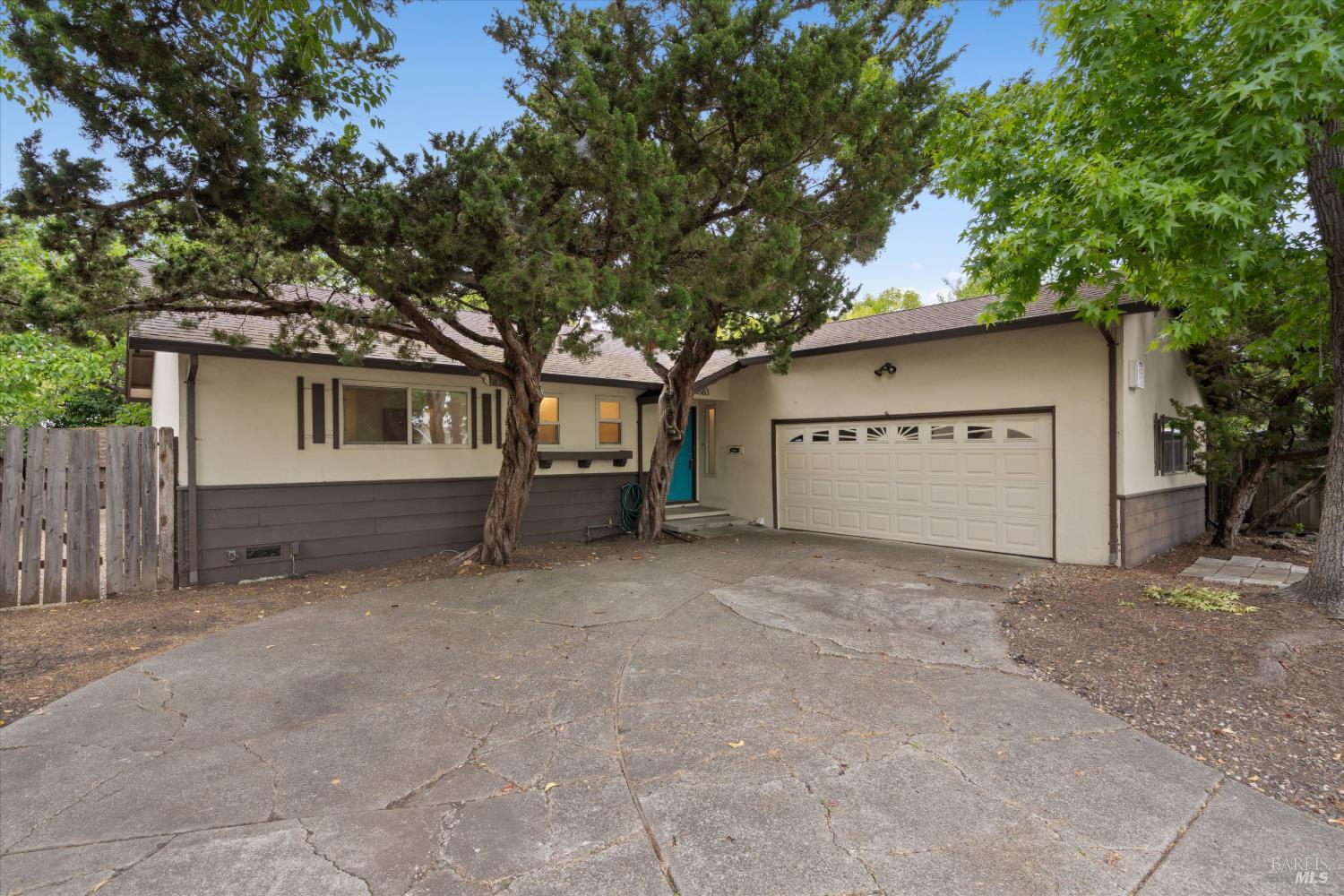 3563 Hoen Avenue Santa Rosa, CA 95405 - Photo 2 of 26