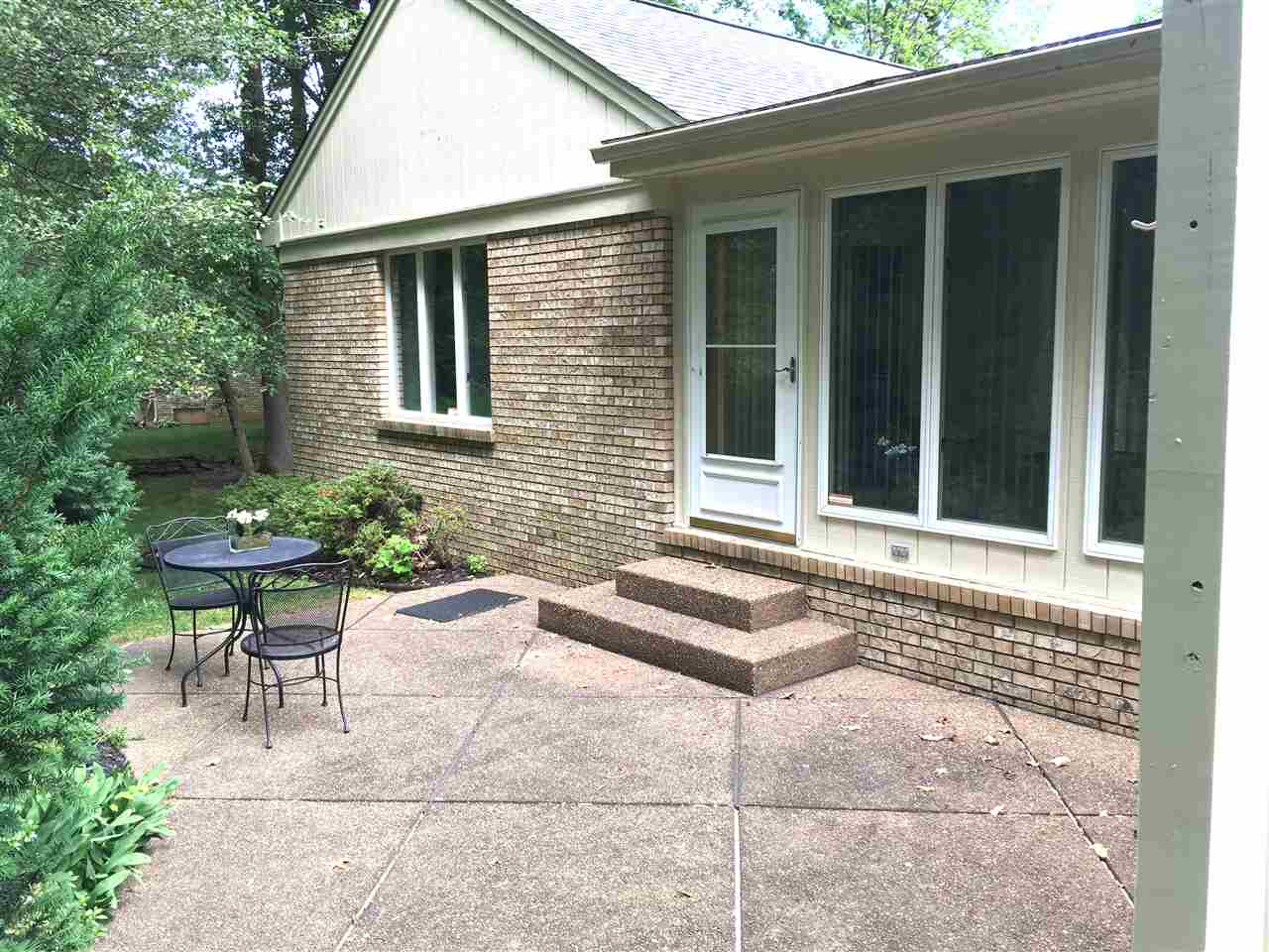 1330 Timberlake Road Evansville, IN 47710 - Photo 25 of 27 Gallery Image 25