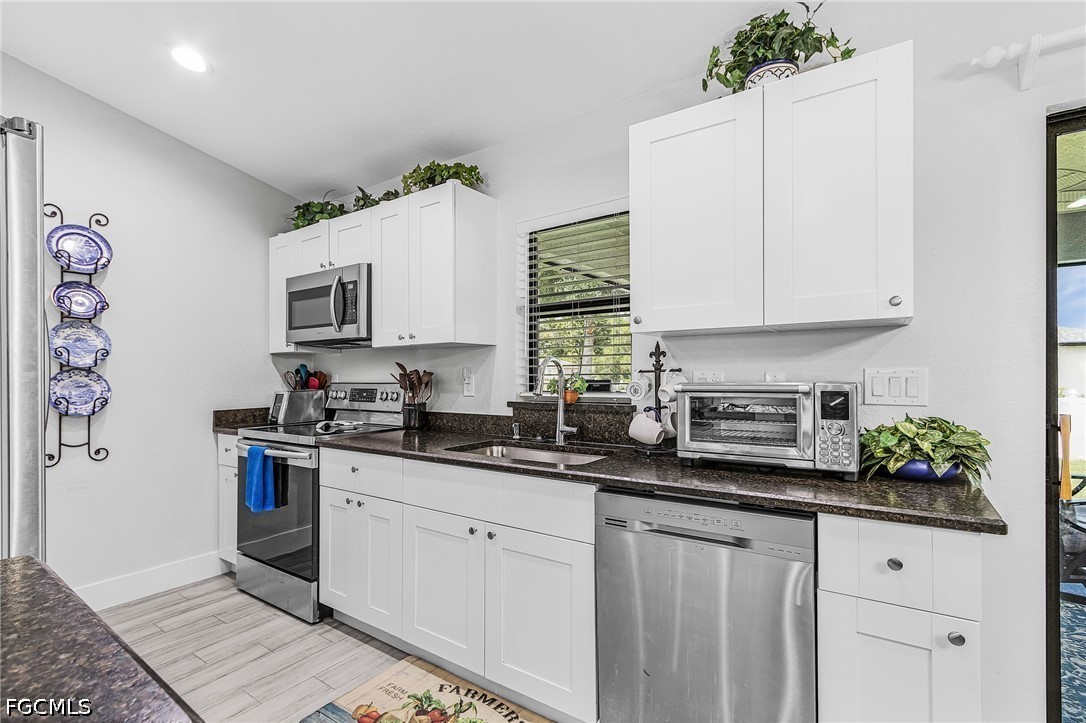 4176 Northwest 39th Place Cape Coral, FL 33993 - Photo 11 of 27