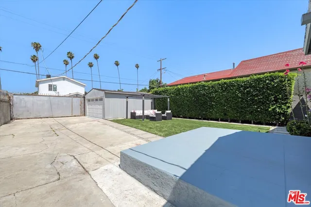 $999,999 | 3447 9th Avenue, Los Angeles, CA 90018