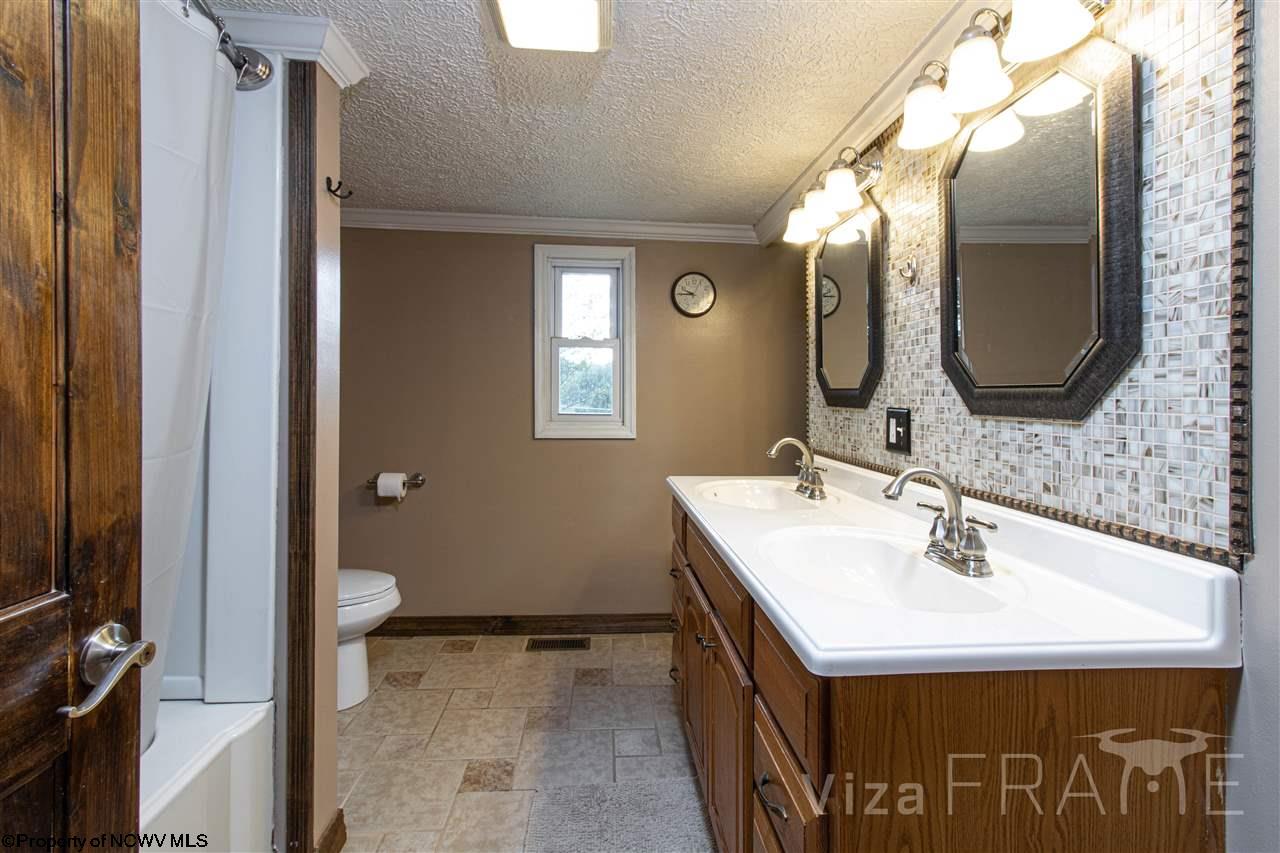 610 Hoult Road Fairmont, WV 26554 - Photo 9 of 16 Gallery Image 9