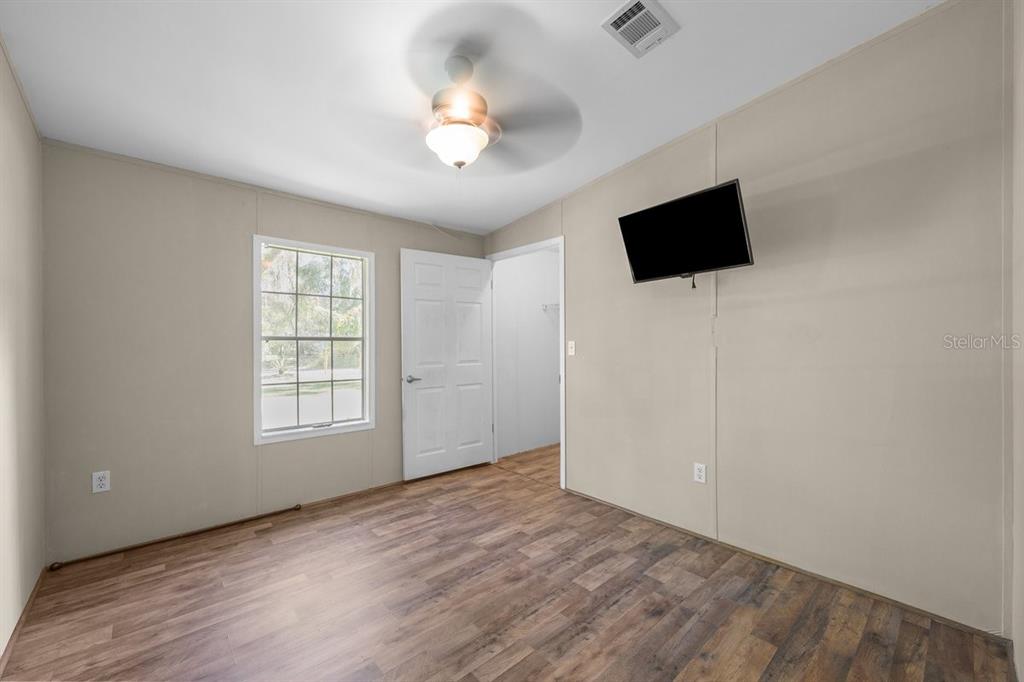 218 Northeast 132nd Terrace Gainesville, FL 32641 - Photo 12 of 40