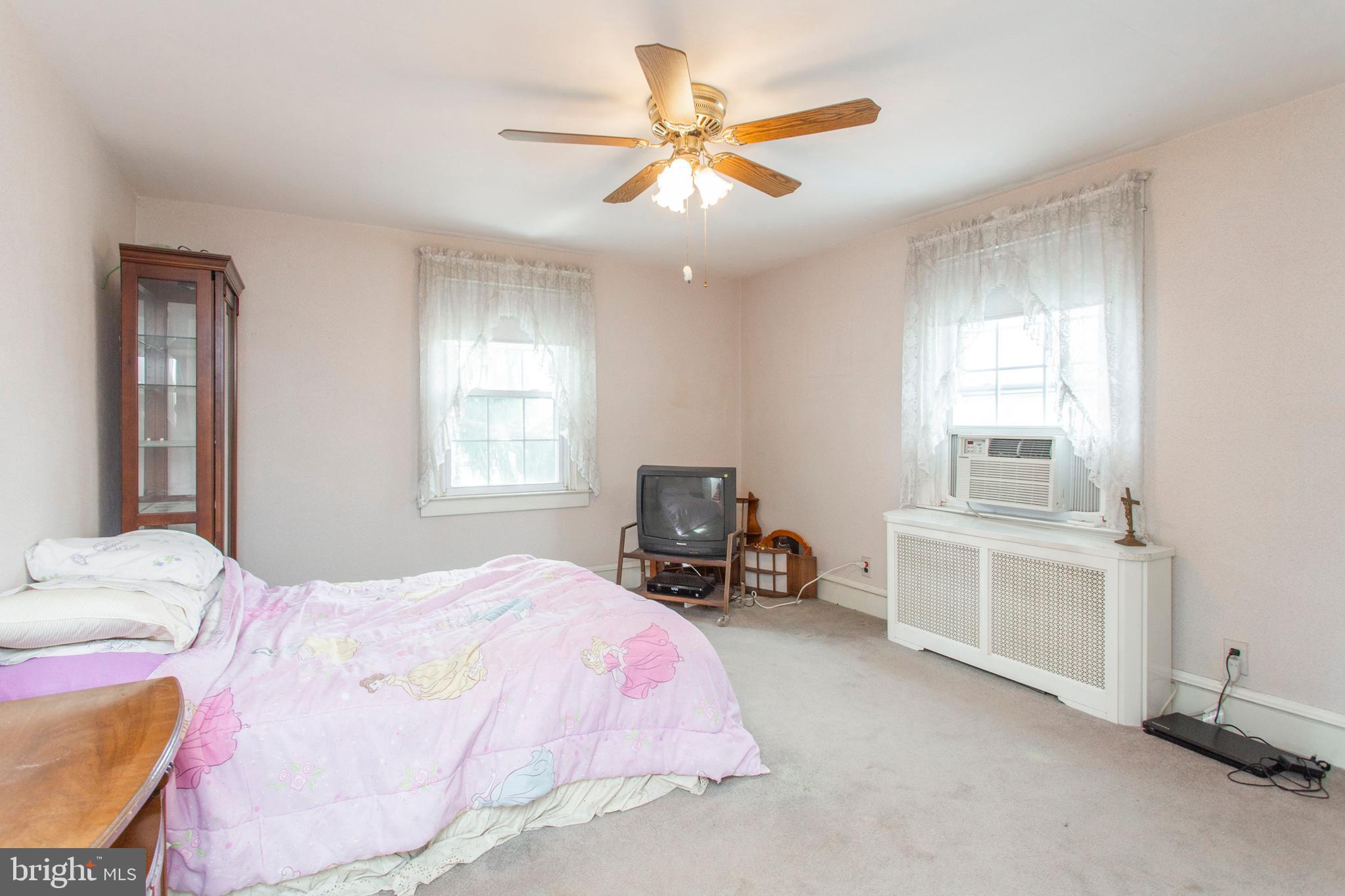 18 Deforest Road Lansdowne, PA 19050 - Photo 29 of 40