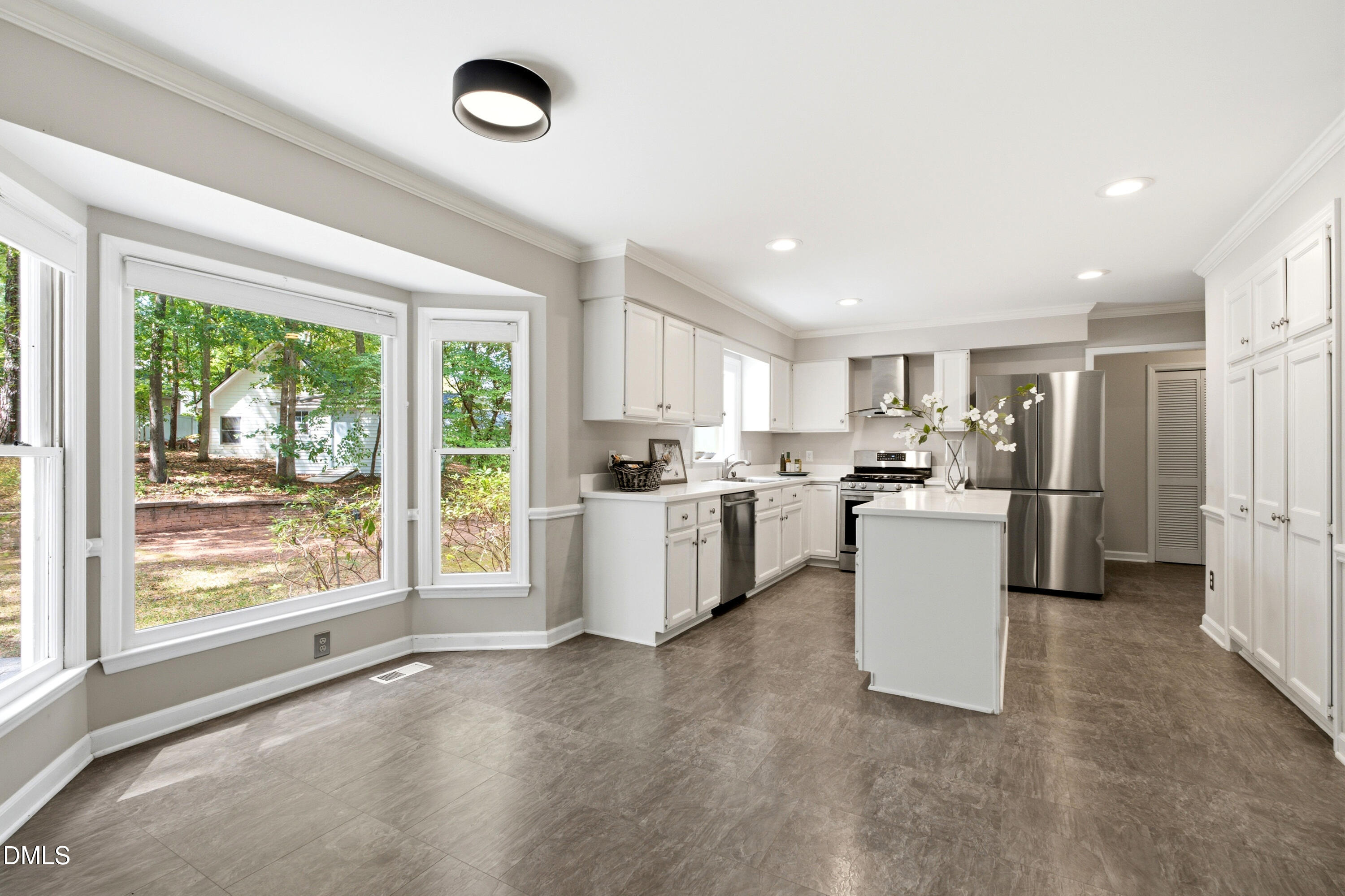 8112 Morgans Way Raleigh, NC 27615 - Photo 2 of 44