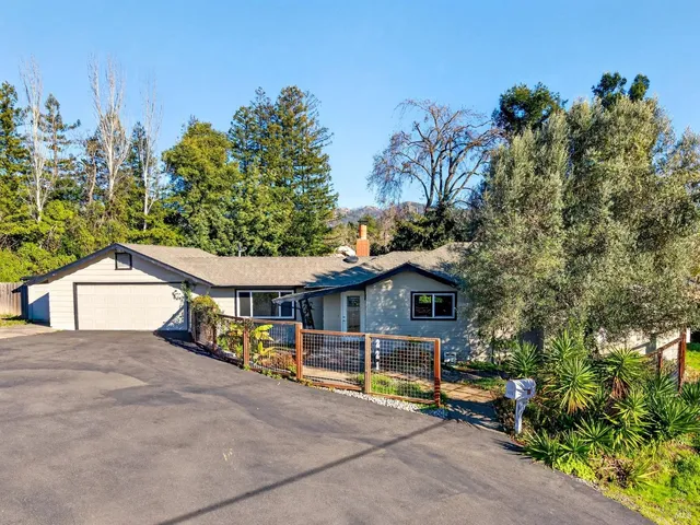 $725,000 | 221 Hayman Court, Santa Rosa, CA 95409