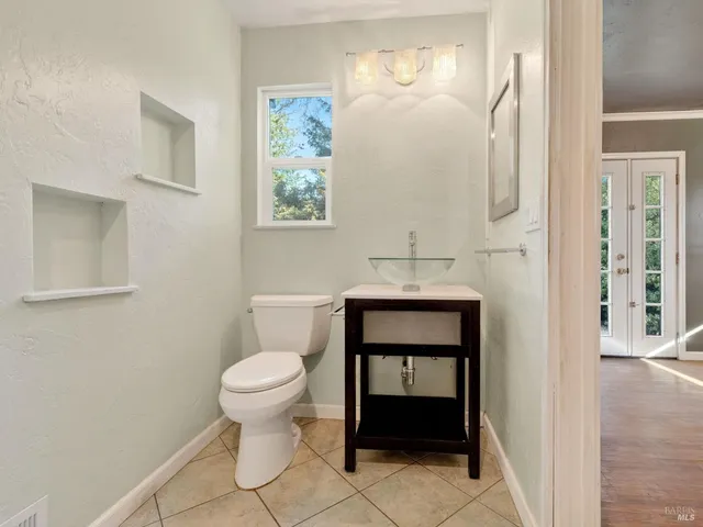 $725,000 | 221 Hayman Court, Santa Rosa, CA 95409