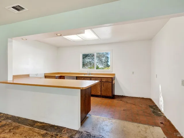 $725,000 | 221 Hayman Court, Santa Rosa, CA 95409